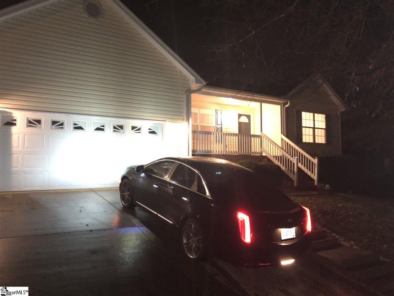 Property image 2 at 109 Burlwood Drive, Greer, SC 29651