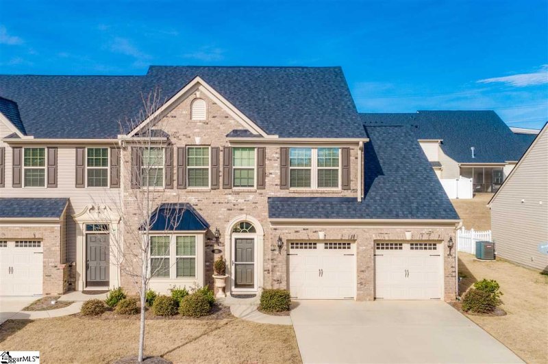 Property image 2 at 31 Irvington Drive, Greer, SC 29650