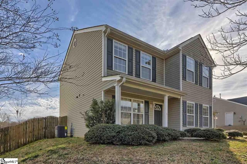 Property image 3 at 206 Butterfly Way, Taylors, SC 29687