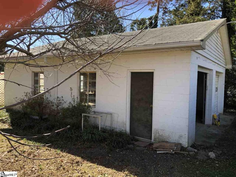 Property image 5 at 402 Reeves Drive, Simpsonville, SC 29681