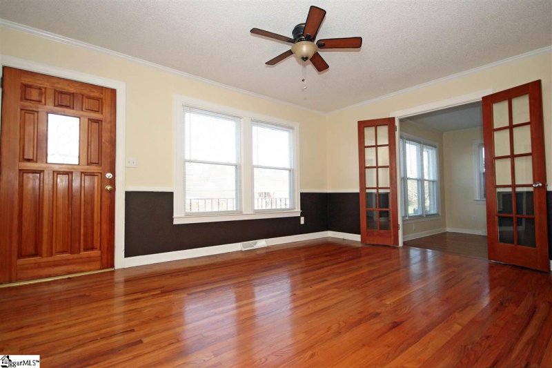 Property image 2 at 116 Buddy Avenue, Greer, SC 29651