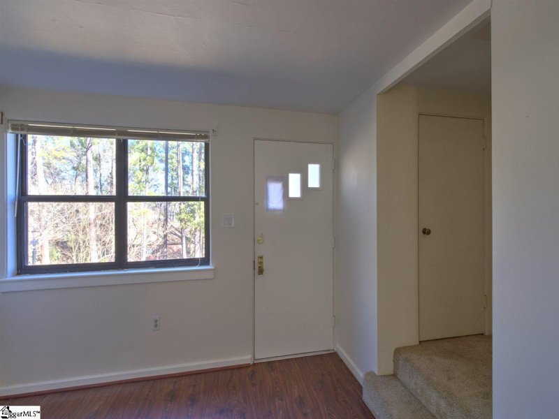 Property image 2 at 72 Faris Circle, Greenville, SC 29605