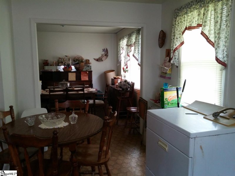 Property image 5 at 25 Mayflower Avenue, Greenville, SC 29605