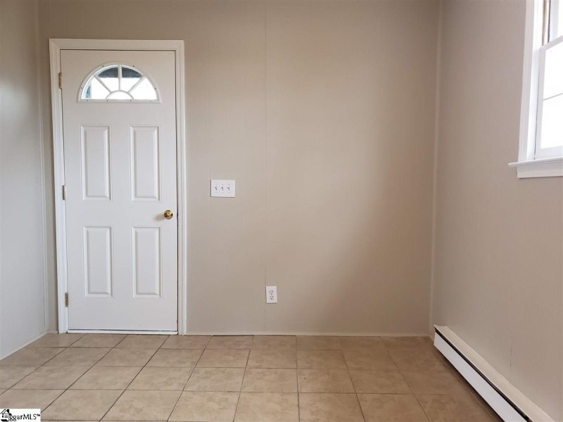 Property image 3 at 15 Melrose Road, Greenville, SC 29605