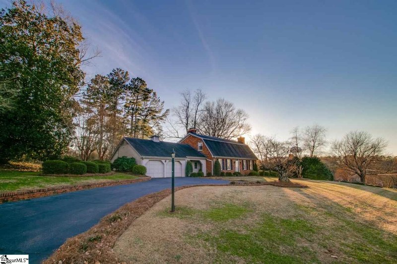 Property image 4 at 255 Sheffield Road, Greer, SC 29651
