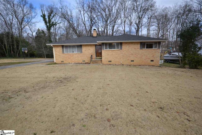25 Forestdale Drive