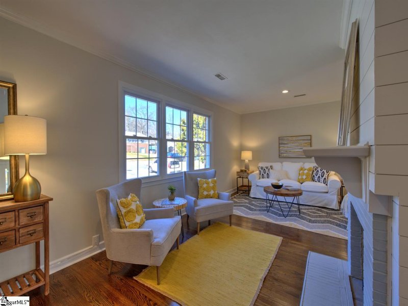 Property image 4 at 208 Lowndes Avenue, Greenville, SC 29607