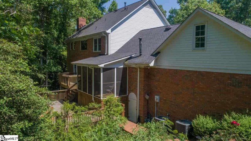 Property image 3 at 1612 Hollyberry Lane, Spartanburg, SC 29301