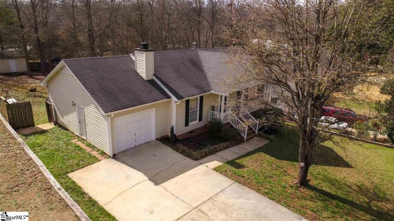 Property image 2 at 6 Chinaberry Lane, Simpsonville, SC 29681