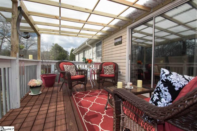 Property image 5 at 6 Chinaberry Lane, Simpsonville, SC 29681