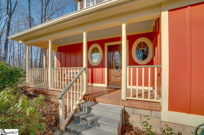 Property image 2 at 130 Century Court, Gray Court, SC 29645