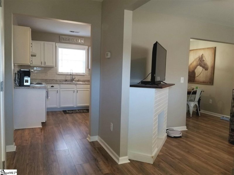 Property image 3 at 408 Tallahatchie Trail, Liberty, SC 29657