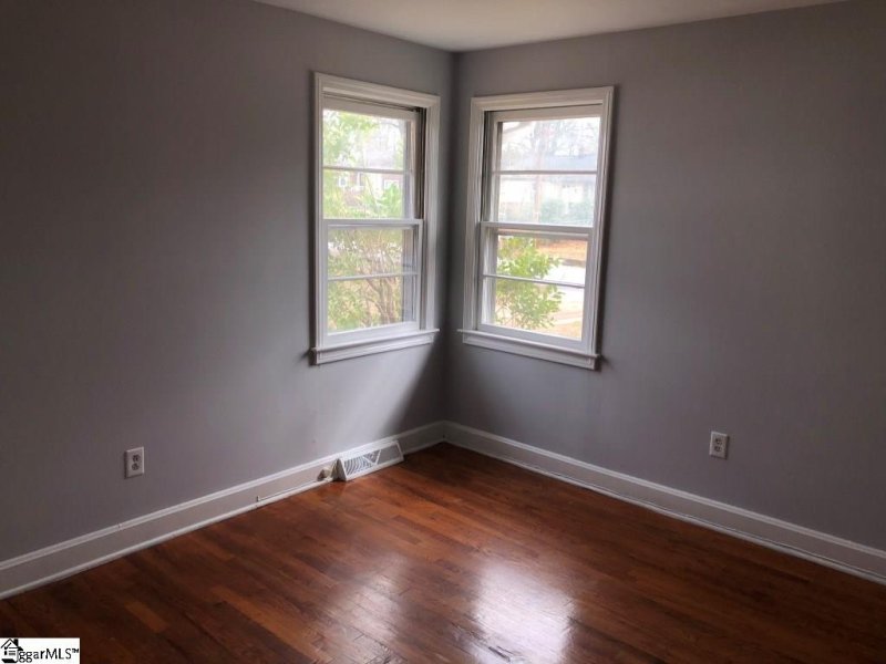 Property image 3 at 8 Tipperary Lane, Taylors, SC 29687