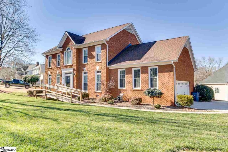 Property image 2 at 1 Periwinkle Court, Greenville, SC 29615