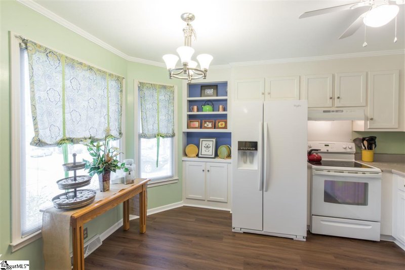 Property image 3 at 324 Angie Drive, Taylors, SC 29687