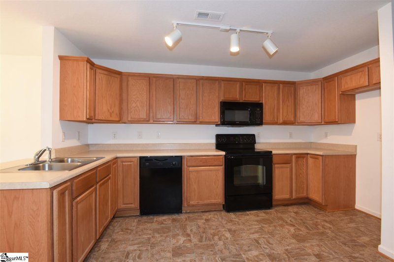 Property image 5 at 79 Birdsong Lane, Taylors, SC 29687