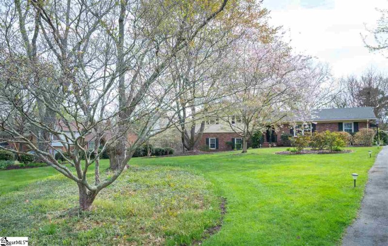 Property image 3 at 101 Montclair Road, Greer, SC 29651