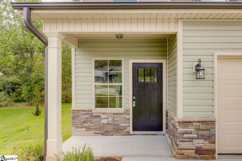 Property image 4 at 39 Cedar Brook Court, Greenville, SC 29611