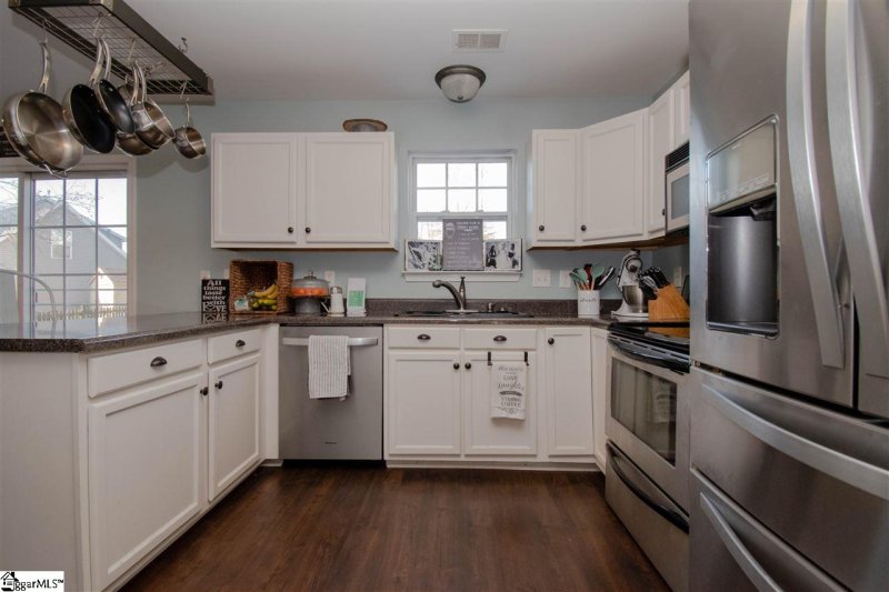 Property image 2 at 804 Canton Court, Greer, SC 29651