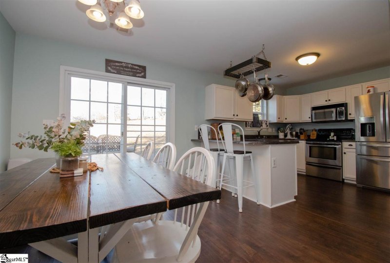 Property image 3 at 804 Canton Court, Greer, SC 29651