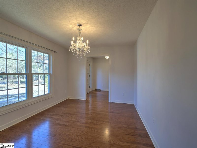 Property image 4 at 302 W Hackney Road, Greer, SC 29650