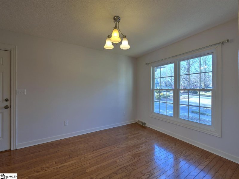 Property image 5 at 302 W Hackney Road, Greer, SC 29650