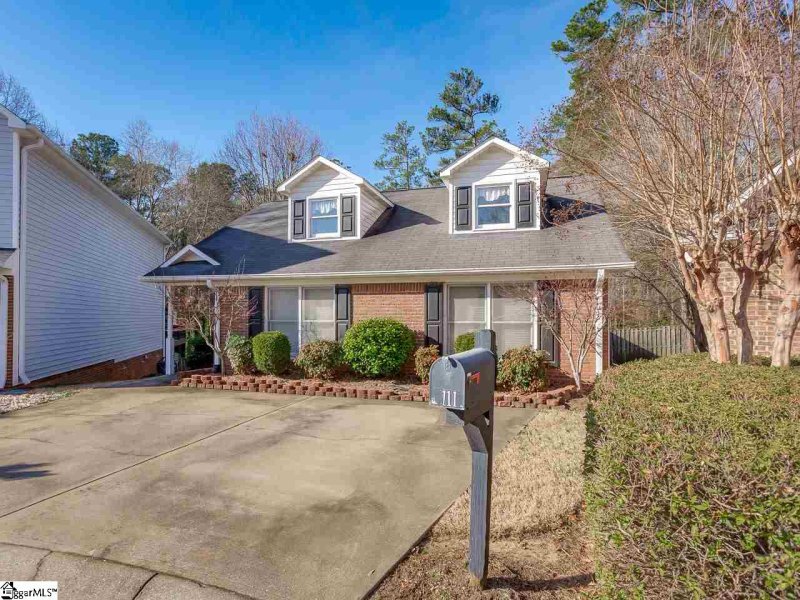 Property image 2 at 111 Greenbriar Terrace, Spartanburg, SC 29307