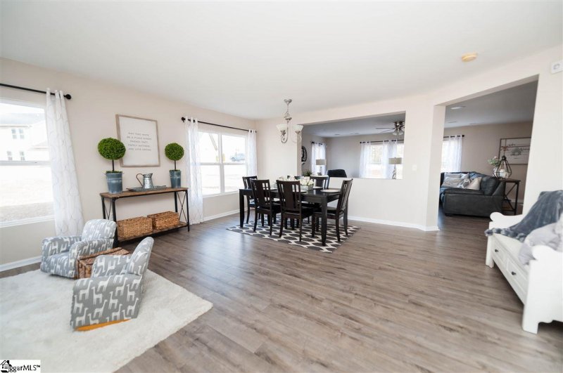 Property image 2 at 827 S Edisto River Drive, Roebuck, SC 29376-3370