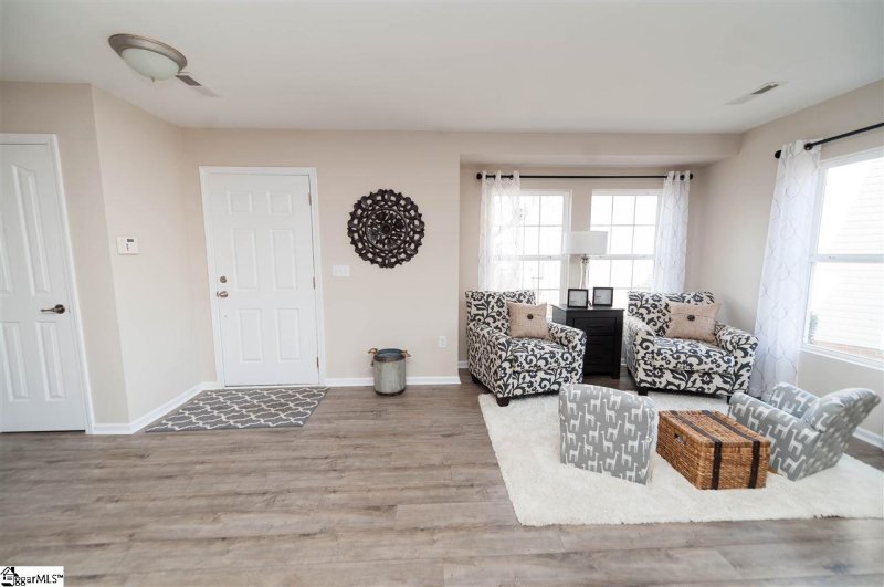 Property image 3 at 827 S Edisto River Drive, Roebuck, SC 29376-3370