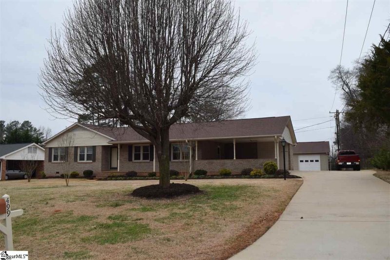 Property image 2 at 499 Hemlock Drive, Boiling Springs, SC 29316