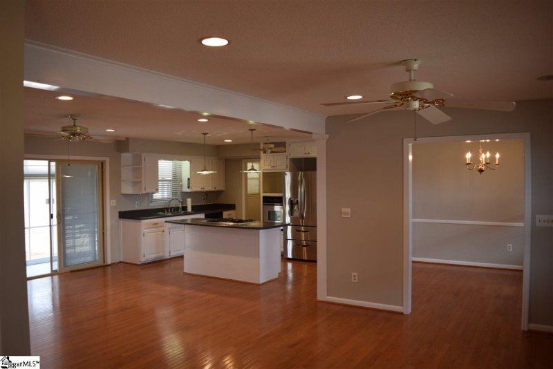 Property image 5 at 499 Hemlock Drive, Boiling Springs, SC 29316