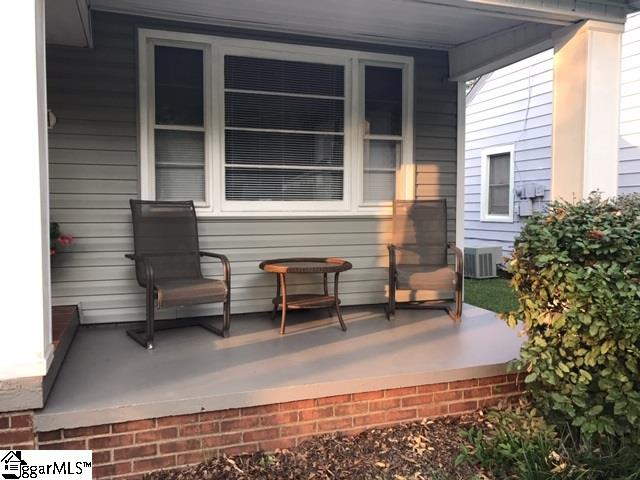 Property image 2 at 214 Sycamore Drive, Greenville, SC 29607