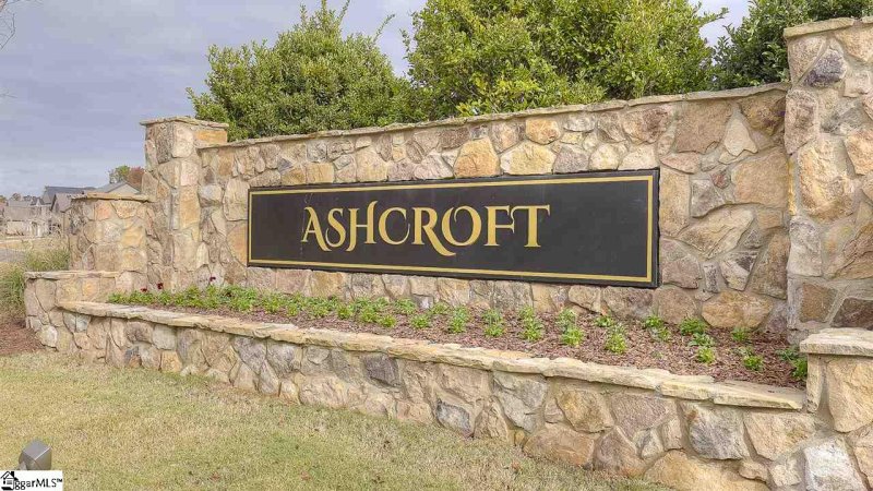 Property image 3 at 105 Ashcroft Lane, Simpsonville, SC 29681