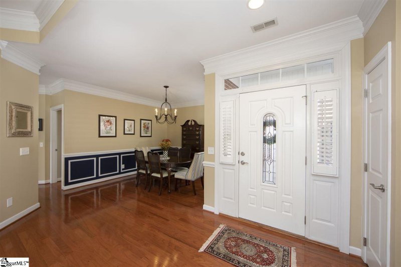 Property image 3 at 6 Audrey Lane, Greenville, SC 29615