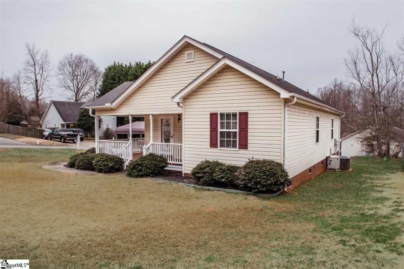 102 Chedfrey Lar Drive