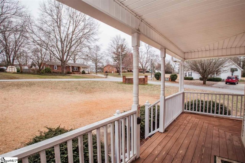 Property image 5 at 102 Chedfrey Lar Drive, Easley, SC 29642