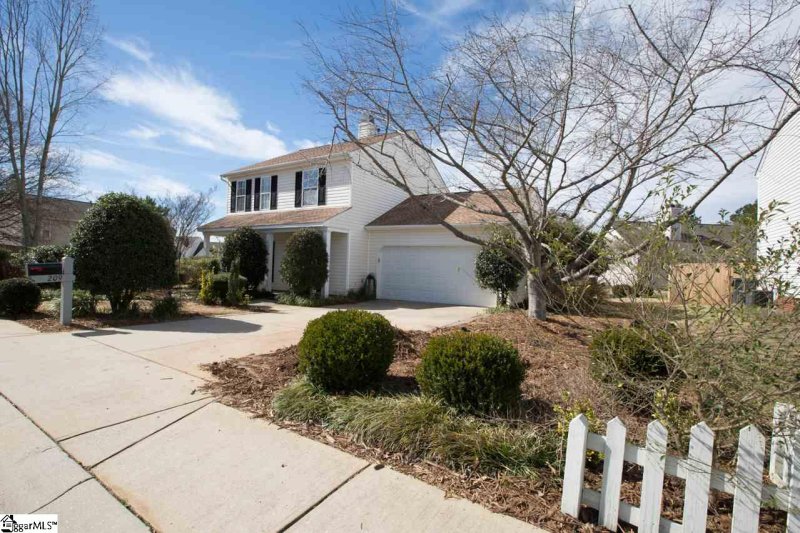 Property image 3 at 209 Clay Thorn Court, Greer, SC 29651