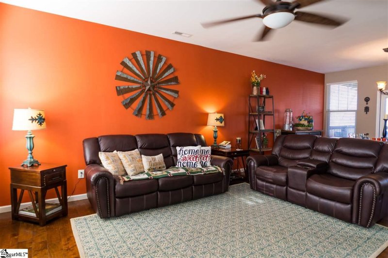 Property image 5 at 147 Autumn Hill Road, Greer, SC 29651-1433