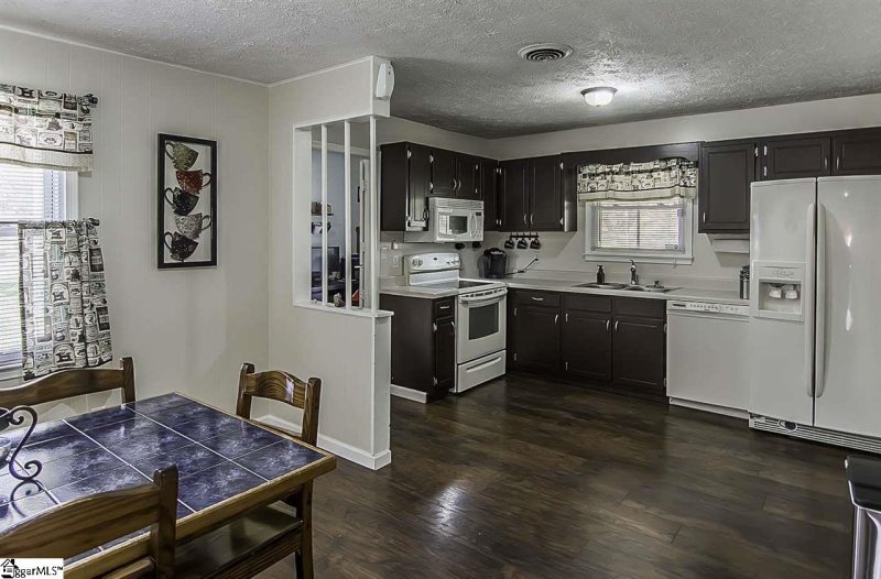 Property image 3 at 4 Gavin Place, Taylors, SC 29687