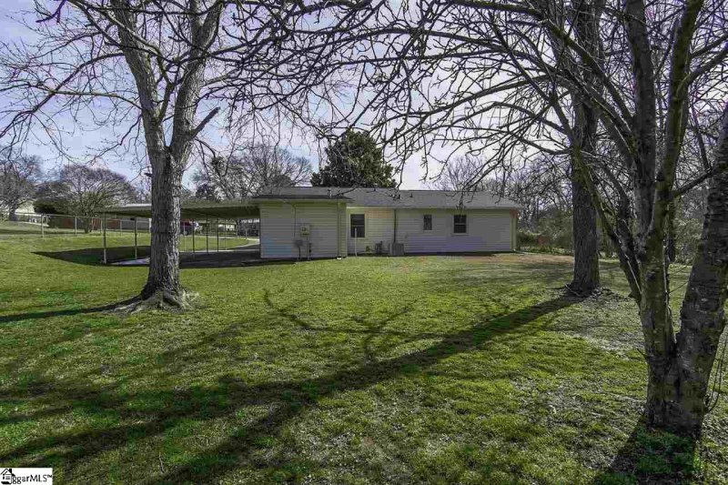 Property image 4 at 4 Gavin Place, Taylors, SC 29687