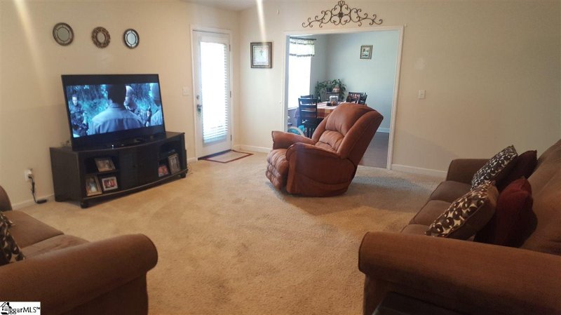 Property image 2 at 225 Cornerstone Court, Simpsonville, SC 29681