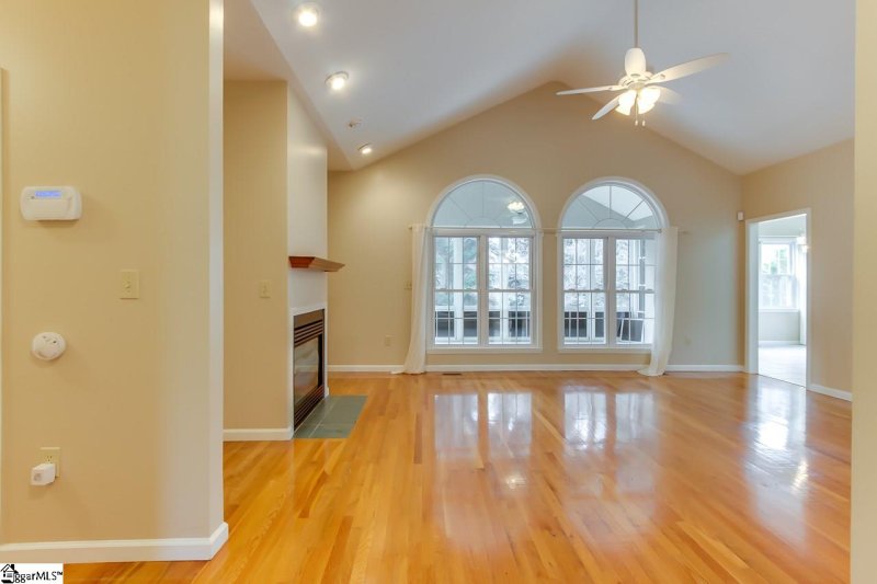 Property image 4 at 15046 Beacon Ridge Drive, Seneca, SC 29678