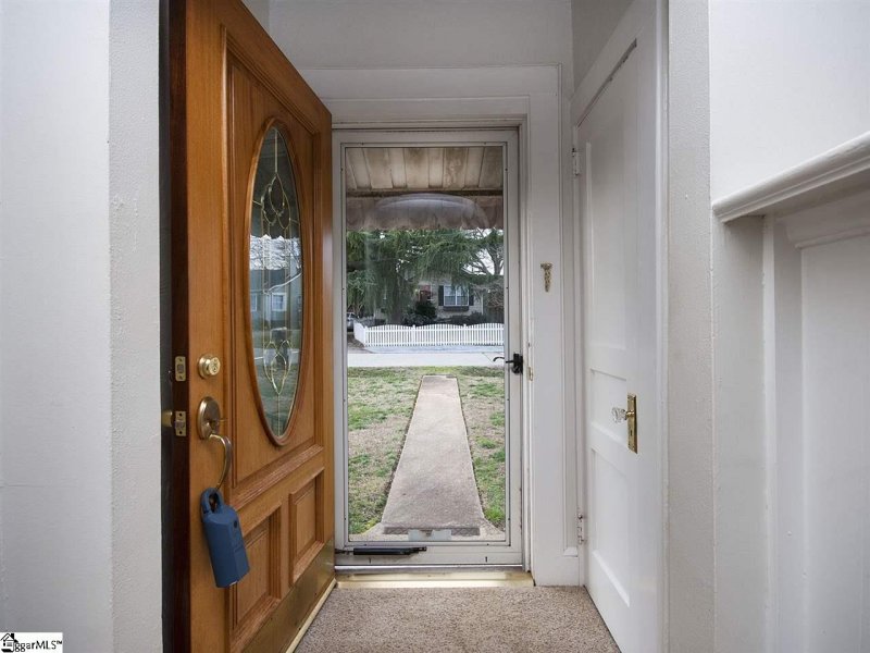 Property image 5 at 20 Simmons Avenue, Greenville, SC 29607