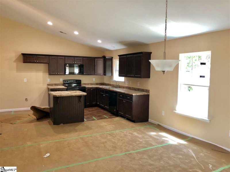 Property image 5 at 310 ALEXANDER Court, Laurens, SC 29360