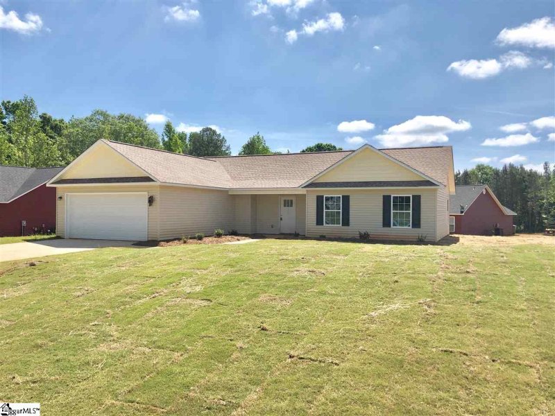 Property image 2 at 112 Turquoise Drive, Laurens, SC 29360