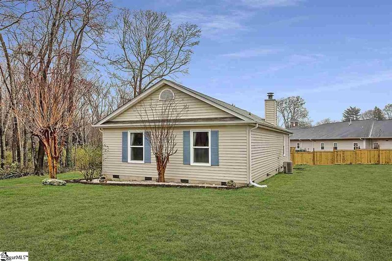 Property image 2 at 110 Tollgate Court, Simpsonville, SC 29681