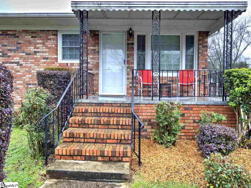Property image 3 at 203 Mark Street, Easley, SC 29640