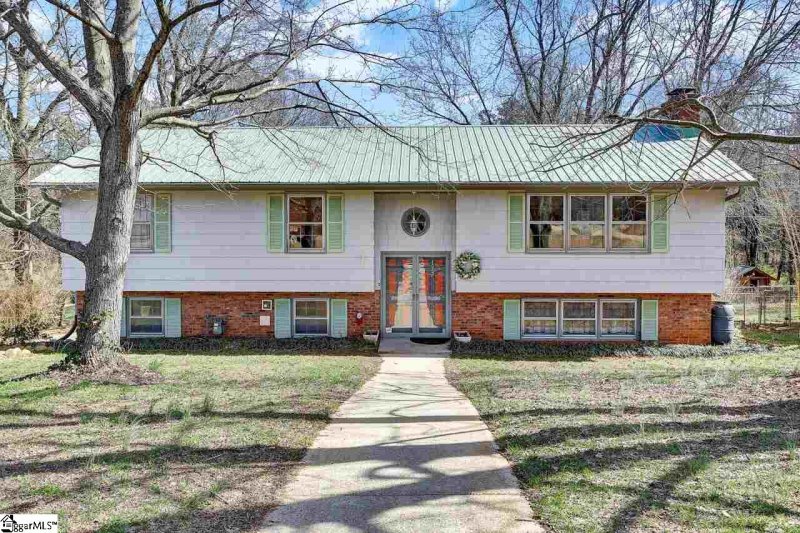 132 Hendrix Drive
