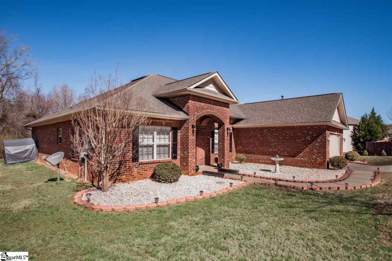 Property image 2 at 308 Ducktrap Court, Simpsonville, SC 29681