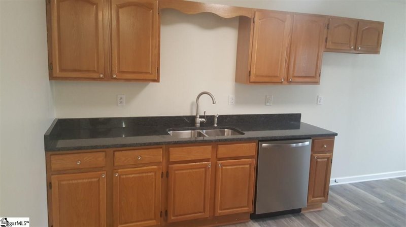 Property image 5 at 113 Morton Avenue, Simpsonville, SC 29681